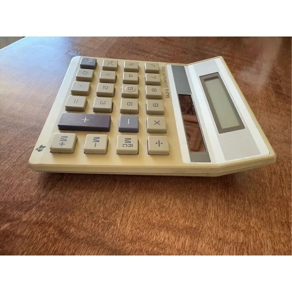Texas Instruments Solar powered by sun like Superman vintage calculator c-1286a